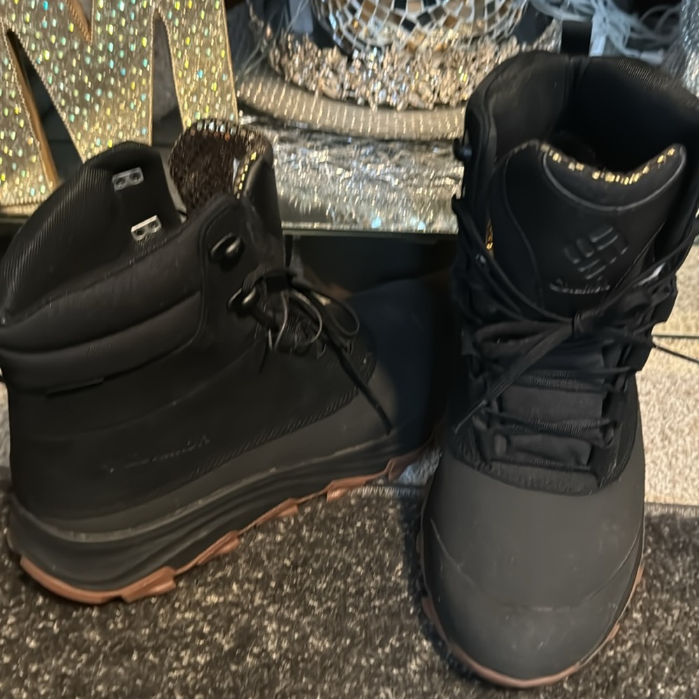 Columbia EcoLT Boot size 8 Men